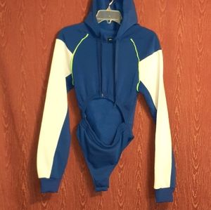 DAZ BODYSUIT LONG SLEEVE SNAP CLOSURE OPEN BACK WOMEN'S SIZE M NWOT